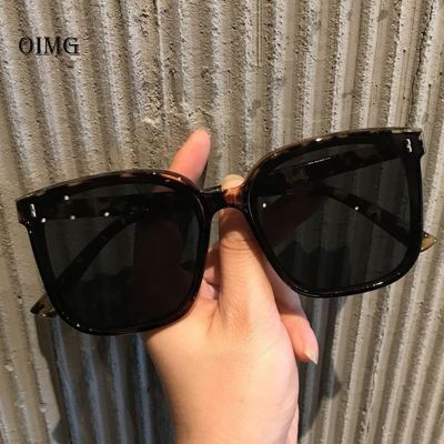 แว่นตากันแดดวินเทจแบบไล่ระดับสีกรอบนักออกแบบแบรนด์ใหญ่แว่นกันแดดผู้หญิงทรงสี่เหลี่ยมใหม่สำหรับผู้ชาย Oculos De Sol Feminino UV400