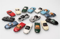 GFCC 1:64 MB 300 SL โรดสเตอร์รถเปิดประทุนรถโมเดล Diecast