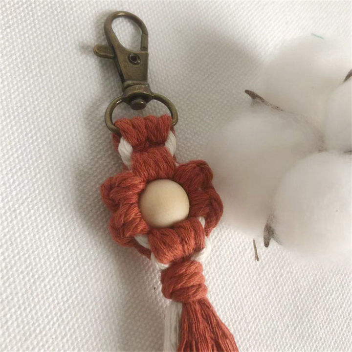 pastoral-style-gold-chain-unique-woven-design-cotton-keychain-hand-woven-keychain-phone-keychain-small-flower