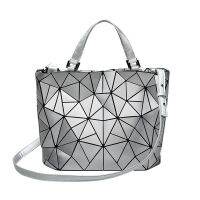 [COD] 2022 square grid matte geometric bucket bag one-shoulder oblique span ladies diamond wholesale