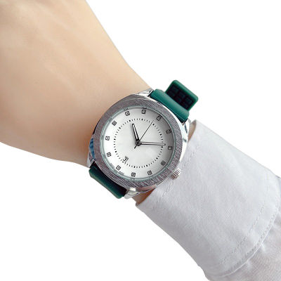 นาฬิกาข้อมือผู้หญิงของแท้แฟชั่นระดับไฮเอนด์กันน้ำเรียบง่ายอารมณ์เบาบุคลิกหรูหรา ins ธุรกิจนาฬิกาผู้ชายรุ่นใหม่