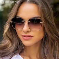 ✿✹ Retro Square Sunglasses Woman Brand Designer Rimless Gradient Mirror Sun Glasses Female Fashion Big Frame Oculos De Sol