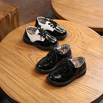 Newborn dress store shoes boy