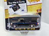 รุ่น1:64 R โฆษณารถ Series 7-1992 Ford F-150 Night Edition รถ Model