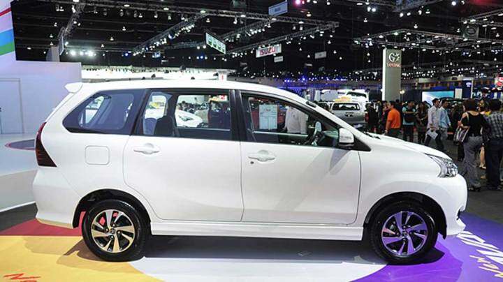 สเกิร์ตข้าง-สเกิร์ตข้างรถยนต์-avanza-2012-2017-ทรงศูนย์-พลาสติกabs-งานดิบไม่ทำสี