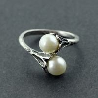 {BUSA Fashion Accessories} A Song Of Ice And Fire Daenerys Targaryen Flower Pearl Ring Fashion Woman Girl Jewelry Fan Gift