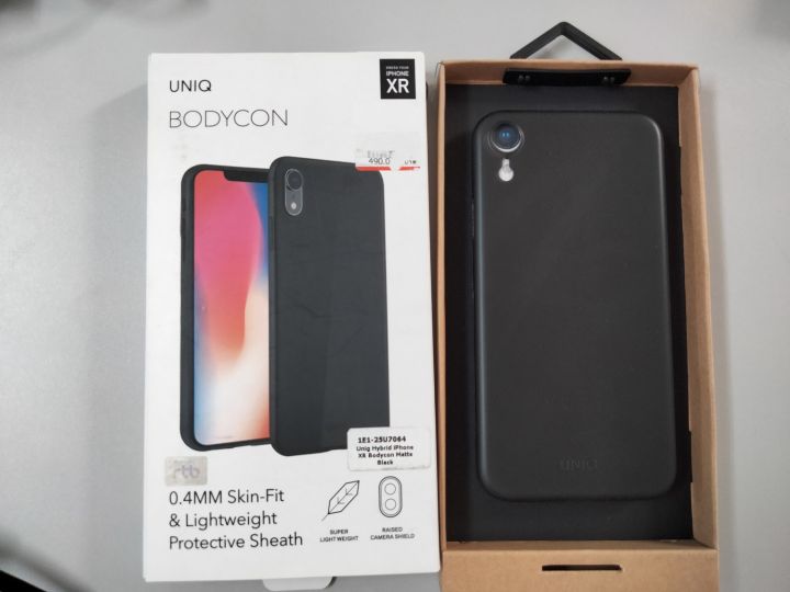 uninq-case-iphone-xr-bodycon-สินค้า-clearance-sale-จำนวนจำกัด-สินค้ายังไม่ได้ผ่านการใช้งาน-สภาพกล่องเก่า