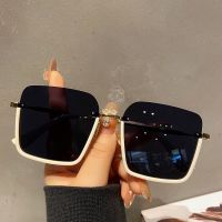 The new 2022 vintage large black frame glasses female square round face show thin without makeup driving uv protection sunglasses