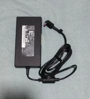 Adapter ( อแดปเตอร์ ) มือสอง  Acer  19V 7.1 A ขนาดหัว 5.5*7.1 135W ของแท้