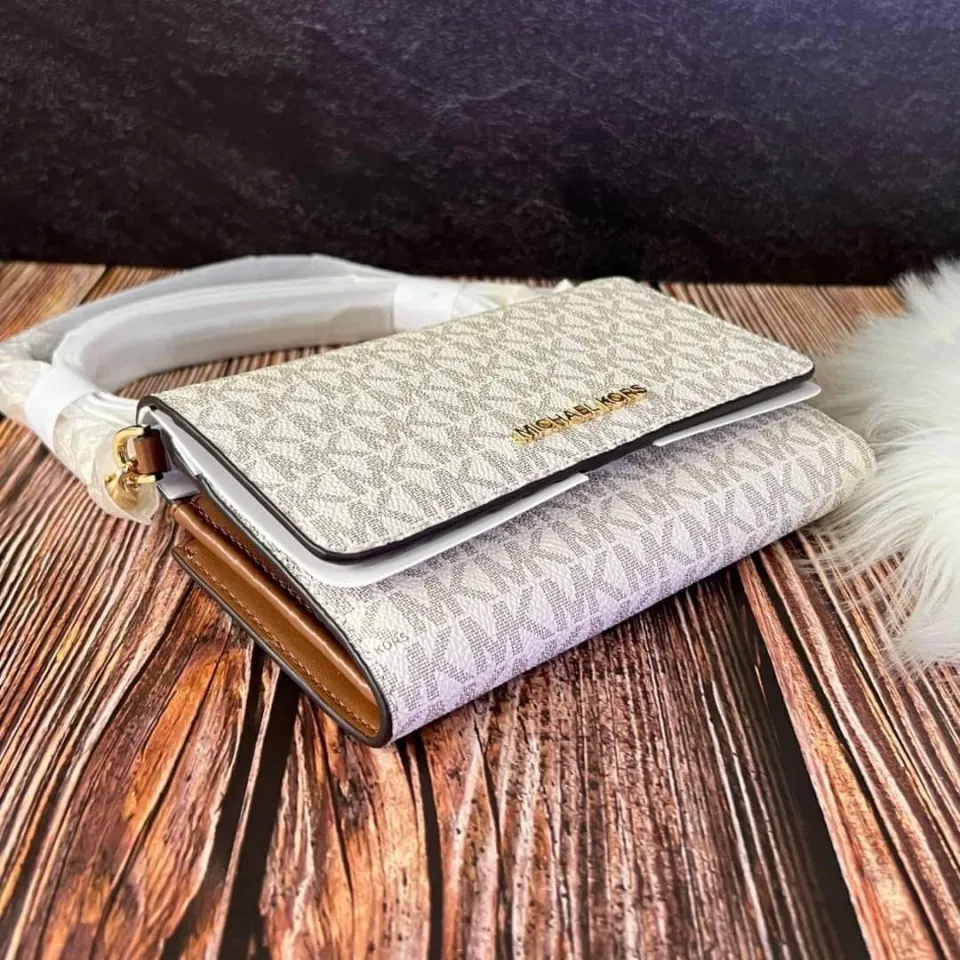 Buy [Michael Kors] MICHAEL KORS Bag (Shoulder Bag) 35F0GTVC8B Vanilla Jet  Set Travel Signature Medium Multifunction Phone Crossbody Ladies [Outlet]  [Brand] [Parallel Import] from Japan - Buy authentic Plus exclusive items  from