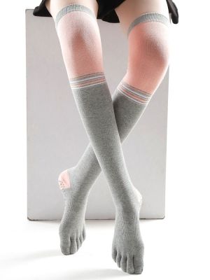 ถุงเท้า Swr-075สุงถึงต้นขาสำหรับผู้หญิงนิ้วลายทางยาวห้านิ้วกันลื่นที่อุ่นขาเต้นรำโยคะถุงน่องบูทยาว