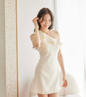 Magnolia Dress in Cream Ivory เดรสครีม