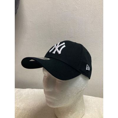 New Era 9Forty (YOUTH ) หมวกแก๊ป ลายโลโก้ NY Yankees สีขาว สีดํา