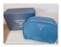 ?พร้อมส่ง? กระเป๋าเครื่องสำอาง Prada VIP GIFT สีฟ้า