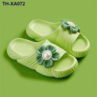 High-value flip flops 2023 summer new temperament high-end super soft sandals non-slip and deodorant bathroom flip-flops