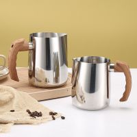 Sharp nosed figured cylinder wood grain handle stainless steel figured cup graduated measuring cup coffee cup milk foam cup