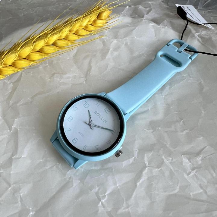 นาฬิกาผู้หญิงนาฬิกาขายดีมากเข็มขัดลำลองนาฬิกาผู้หญิงแบบใหม่นาฬิกาสีลูกกวาดเทปซิลิโคนสำหรับนักเรียน