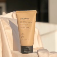 Innisfree Jeju Volcanic Pore Cleansing Foam