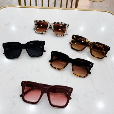Brand Designer Square Sunglasses Women Retro Big Frame Shades Female Sun Glasses Fashion Vintage Gradient Oculos De Sol