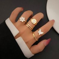 Vintage 5Pcs White Butterfly Rings Set for Women Metal Paint Coating Creative INS Style Love Heart Ring Fashion Flower Jewelry