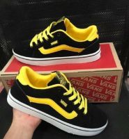 รองเท้าแวน กำลังฮิดกำลังนิยม  Vans ผ้ากำมะหยี่  (ควร+เพิ่ม 1ไซส์) รองเท้าผ้าใบ รองเท้าแฟชั่น รับประกันสินค้าตรงปก 100%