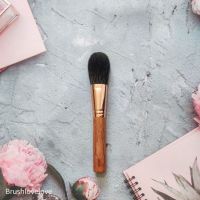 Brushlovelove แปรงแป้งขนกระรอกเทา ทรงกลมแบน แปรงแต่งหน้าขนนุ่ม ไม่ระคายผิว grey squirrel powder brush