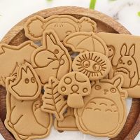 Totoro พิมพ์คุกกี้ แม่พิมพ์คุกกี้ พิมพ์ทาร์ตสับปะรด อุปกรณ์ทำขนม เกาหลี My Neighbor Totoro Cookie Cutter Cookies Mold Bakeware