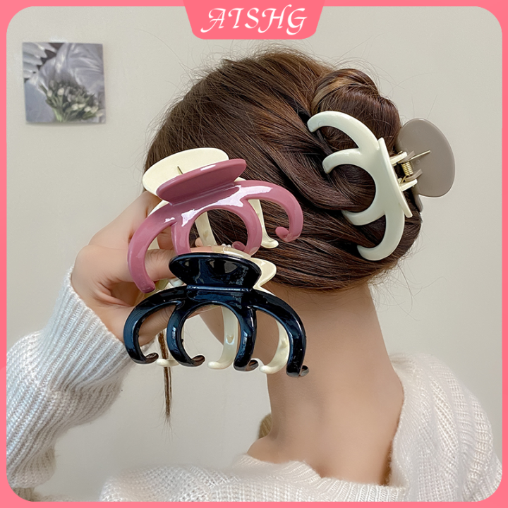 Muchas deals hair clip