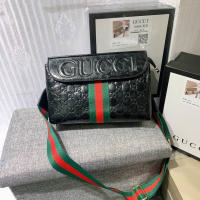 กระเป๋าสะพาย Gucci ขนาด 8" สำหรับผู้หญิงหรือผูชาย