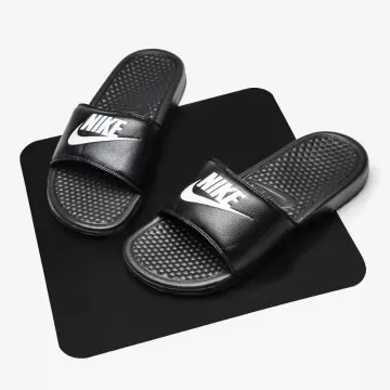 Buy Nike Men's Chroma Thong 5 Black Flip Flops at Amazon.in