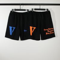 Vlone กางเกงกีฬาขาสั้น ผ้าฝ้าย พิมพ์ลาย ทรงหลวม สามมิติ สไตล์ใหม่