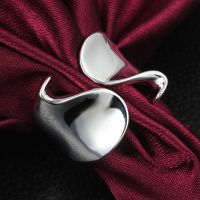 Fashionable 925 Sterling Silver Ring With Adjustable Glossy Design Opening Ring For Woman Jewelry Gift