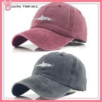 LUCKY HAIRACC ผ้าฝ้ายล้างแล้ว หมวกแก๊ปเบสบอล ที่บังแดด งานปักฉลาม หมวก Snapback ฮิปฮอป สายรัดโค้ง หมวกเบสบอลหางม้า ฤดูร้อนฤดูร้อนฤดูร้อน