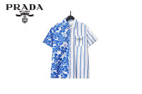 เสื้อเชิ้ตผู้ชาย Prada ฤดูร้อน2023ใหม่เสื้อฮาวายผู้ชายพิมพ์กระเป๋าชายหาดแขนสั้นเสื้อเชิ้ตแฟชั่นเครื่องแต่งกาย