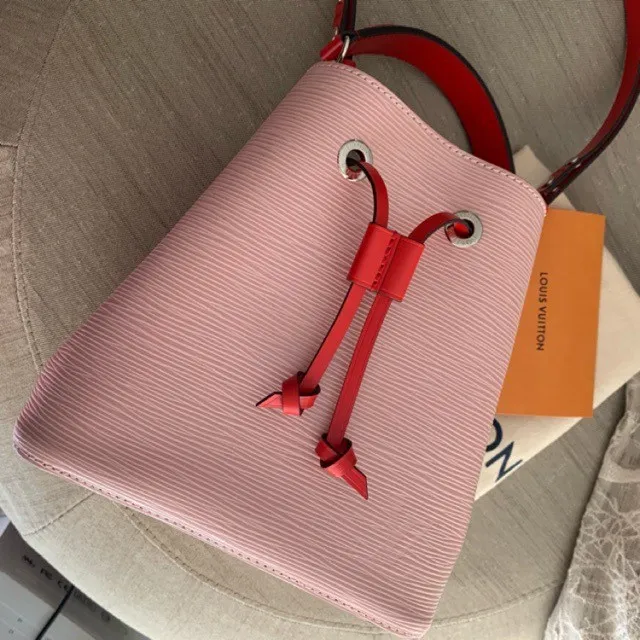 Louis Vuitton Neonoe BB Epi , Women's Fashion, Bags & Wallets, Shoulder Bags  on Carousell