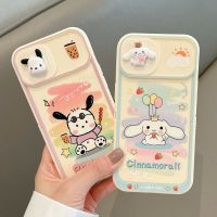 เคสโทรศัพท์มือถือการ์ตูนน่ารัก Cinnamoroll Pochacco พร้อมตัวป้องกันเลนส์กล้องถ่ายรูป3มิติและที่วางโทรศัพท์สำหรับ iPhone 14 Pro Max 13 Pro Max Max ฝาหลังซิลิโคนนิ่มสำหรับ iPhone 12 Pro Max 11