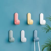 5PCS Self Adhesive Towel Wall Hook Plastic Cupboard Hangers Clothes Hat Hangers Key Hanger Hanging Hooks Home Torage Accessories Picture Hangers Hooks