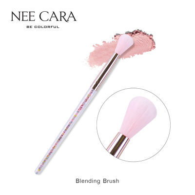 NEE CARA นีคาร่า แปรงแต่งหน้า อายแชโดว์แบนดิ้งแบบพุ่ม แปรงหัวใจ N907 HEART BRUSH BLENDER BRUSH