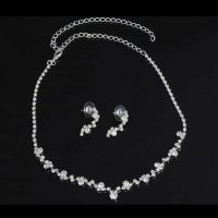 ？》：“： 2021 New Chic Sliver Plated Rhinestone Crystal Necklace+Earring Jewelry Set For Bride Bridal Wedding