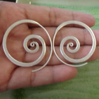 Circle beautifulThai design earrings pure silver Thai Karen hill tribe วงกลม สวยงามไทยตำหูเงินกระเหรี่ยงทำจากมือชาวเขางานฝีมือสวยของฝากที่มีคุณค่าของฝากถูกใจ