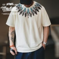 ●๑✲ Maden ใหม่ เสื้อยืดแขนสั้น พิมพ์ลายขนนก ทรงหลวม สไตล์อินเดียเรโทร อเมริกัน ฤดูร้อน สําหรับผู้ชาย 2022