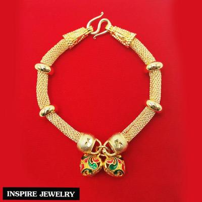 Inspire Jewelry ,สร้อยข้อมือ ห้อยหัวใจลงโบราณ ตัวเรือนหุ้มทอง 24K สวยหรู ขนาด 17CM มีจำนวนจำกัด พร้อมถุงกำมะหยี่หรู