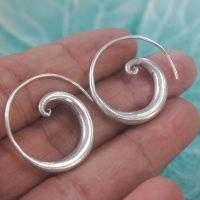 Thai handmade uniq earrings pure silver Karen hill tribe ตำหูเงินกระเหรี่ยงทำจากมือชาวเขางานฝีมือสวยงาม ชาวต่างชาติชออบมากเป็นของฝากถูกใจผู้รับ