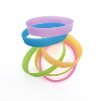 BEAUTY-TIME Glow In เครื่องประดับสีเข้ม Hands Bands ซิลิโคนกำไลข้อมือกีฬาซิลิโคน Sweat Band Silicone Sweat Band สายรัดข้อมือฟิตเนสยางเรืองแสง