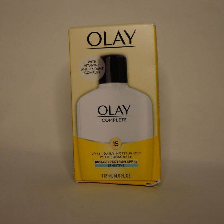 Olay Complete UV365 Daily Moisturizer with Sunscreen Broad Spectrum SPF ...