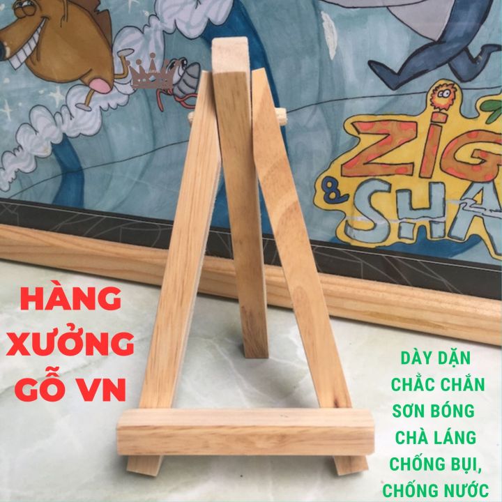 Kệ gỗ 3 chân không chỉ mang lại tính thẩm mỹ cao mà còn rất đa dạng về kích thước và kiểu dáng. Khám phá ngay những mẫu kệ gỗ đẹp và sang trọng trong hình ảnh.