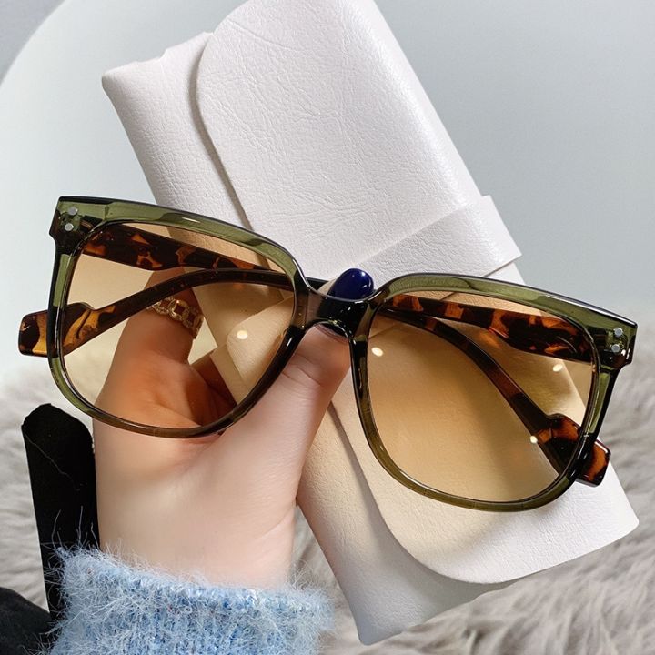 2023แว่นตากันแดดหรูหรานักออกแบบแว่นกันแดดผู้หญิงทรงสี่เหลี่ยมวินเทจสำหรับผู้ชาย-uv400คลาสสิกกลางแจ้งแว่นตาผู้หญิงแว่นตาผู้ชาย