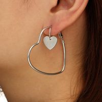 2 pairs/set Hoop Earrings for Women Ear Buckle Heart Pendants Female Earrings Brincos Unusual Earrings Trendy Earring Set