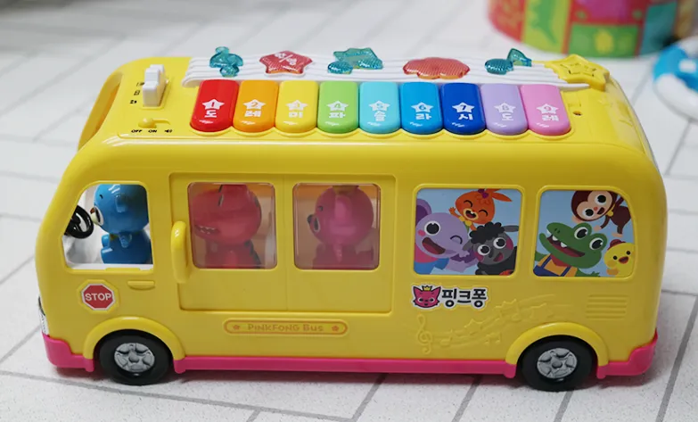 pinkfong bus toy