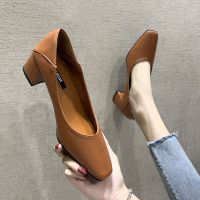 Women shoes middle heel thick high heel soft working shoes Square shallow mouth รองเท้าชั้นเดียวแบบใหม่รองเท้าผู้หญิงรองเท้าอินเทรนด์ส้นสูงปานกลางส้นหนารองเท้านมหัวเหลี่ยมผู้หญิงปากตื้น